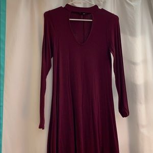 Maroon Jersey Dress With Choker